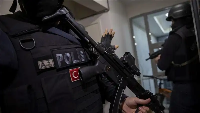 Afyonkarahisar’da Düzenlenen Operasyonda 26 Şüpheli Gözaltına Alındı!
