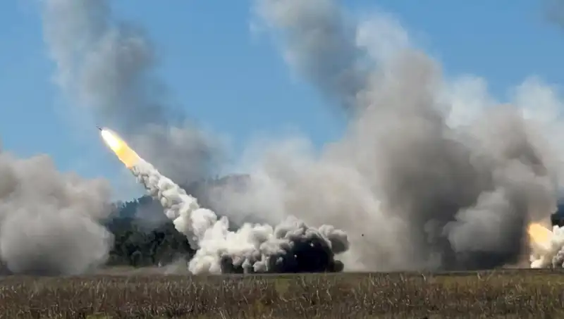 Avustralya'nın Tarihinde Bir İlk: HIMARS Atışı Askeri Tatbikatta Gerçekleşti