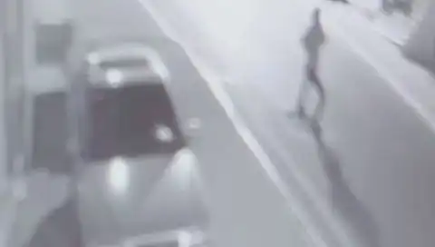 Sokak Ortasında Patlayan El Yapımı Patlayıcı Korku Dolu Anlar Yaşattı