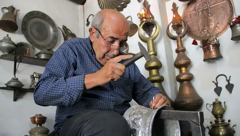 Yarım Asırdır Sürdürülen Bir Tutku: Sanatla İş Hayatını Buluşturuyor