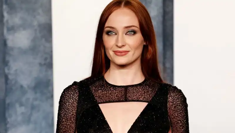 Game of Thrones Yıldızı Sophie Turner'dan Tepki Çeken Yorum: Herkes Şaşkın!