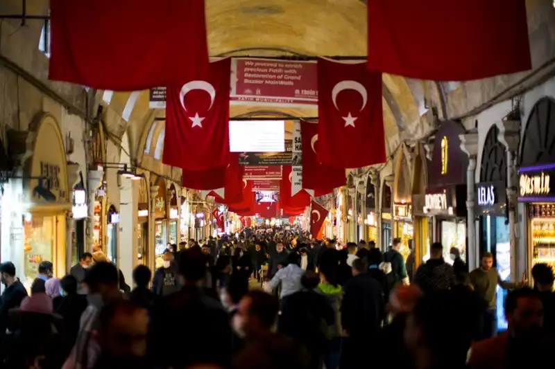 Kapalıçarşı'da 100 Milyon Liralık Vurgun: Gizemli Toplantılar ve Lüks Yaşam