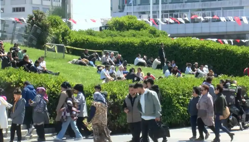 Taksim'de Deprem Yoğunluğu: Geçmişten Günümüze Tartan Korku
