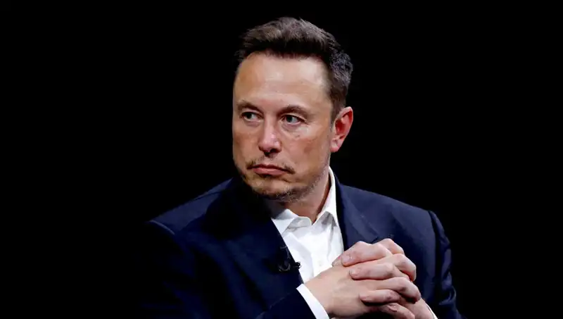 Musk, Gelecekte Robotların Cerrahları Geçeceğini Açıkladı: Şoke Eden Tarih Verildi