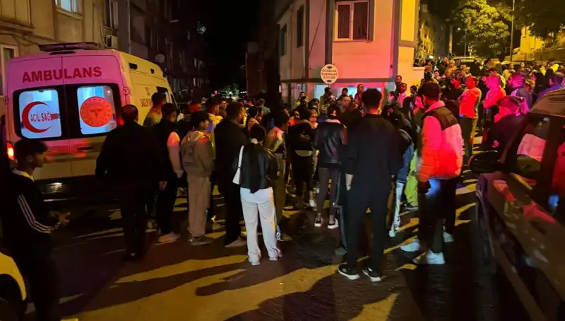 Balıkesir'de Sokak Ortasında Kanlı Kavga: Bir Ölü ve Yaralılar