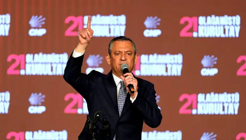 Özgür Özel'in "Cunta" Sözleri Yargıya Taşındı: Siyasi Gerilim Tırmanıyor