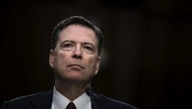 FBI Eski Şefi'nden Donald Trump'a Şok Tehdit: 4 Rakamla Oynama