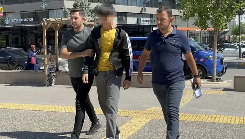 Aile İçi Tartışma: Genç Kardeş Ağabeyini Bıçakladı