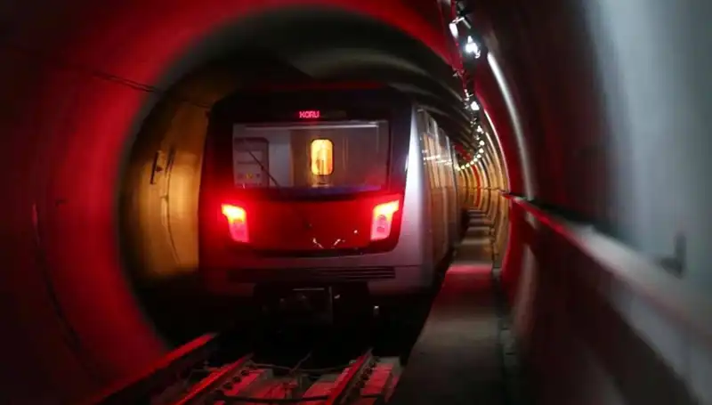 Ankara'da 1 Mayıs İçin Ulaşımda Önemli Değişiklik: Üç Metro İstasyonu Kapatılıyor