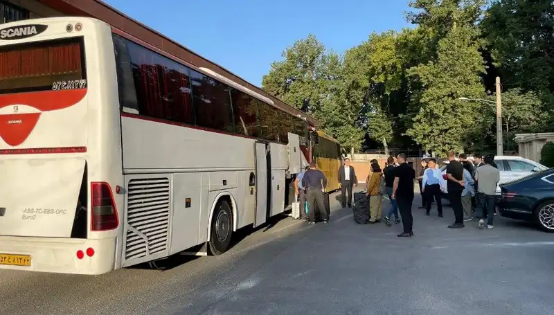 Şiraz’da Otobüs Devrildi: 21 Can Kaybı, Yaralılar Hastanelere Sevk Edildi