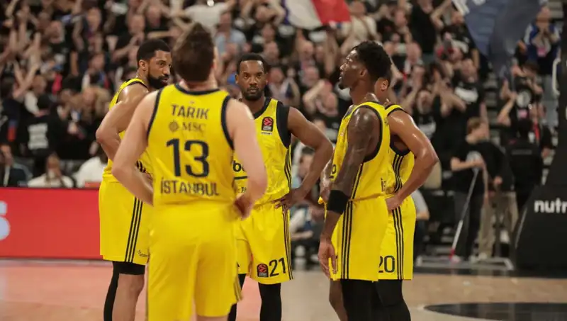 Fenerbahçe, Panathinaikos'u Yenip Final Hedefini Gerçekleştirecek mi?