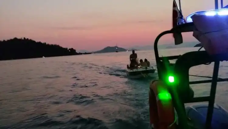 Fethiye Açıklarında Sürüklenen Teknedeki 4 Kişi Dram Sonrası Kurtarıldı