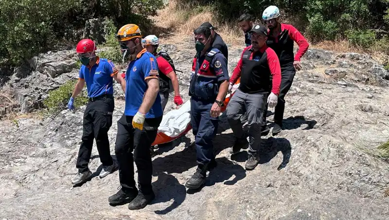 Kayalıkların Arasında Gizemli Sır Ölüm: Doğa ve İnsan Çatışması