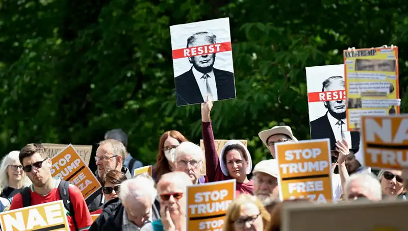 Trump İskoçya'da Golf Oynarken Protestolara Hedef Oldu