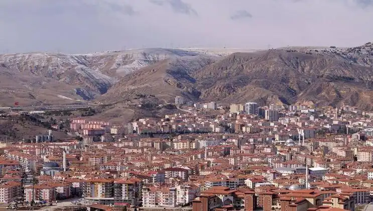 Çankırı'da Yangın Korkutuyor: 40 Hektar Ormanlık Alan Zarar Gördü