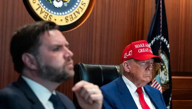 Trump'ın Azil Tasarısı Reddedildi: Politikanın Yeni Dönemi Başlıyor