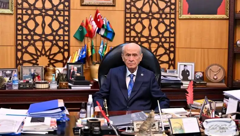 Bahçeli’den Galatasaray’a Tebrik Mesajı: Şampiyonluk Coşkusu!
