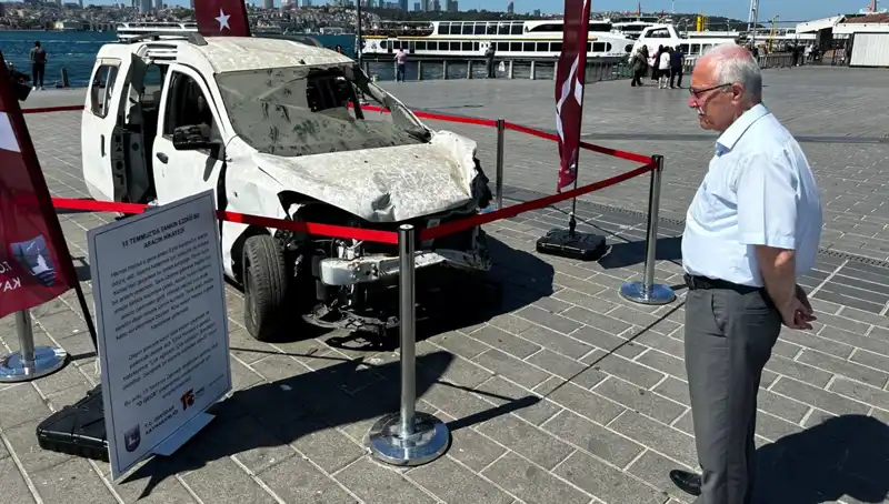 15 Temmuz'un İzleri: Tankın Ezdiği Araçlar Sergileniyor