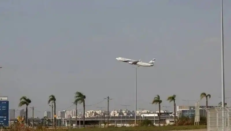 Yemenli Husiler, Ben Gurion Havalimanı'nı Hedef Aldı: Neler Oluyor?