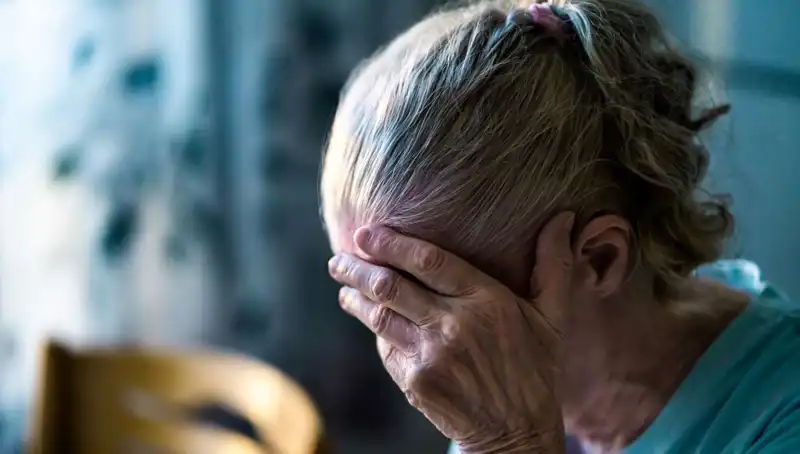 Alzheimer Hastalığını Tetikleyen Günlük Alışkanlıklar: Nöroloji Uzmanından Önemli Açıklamalar