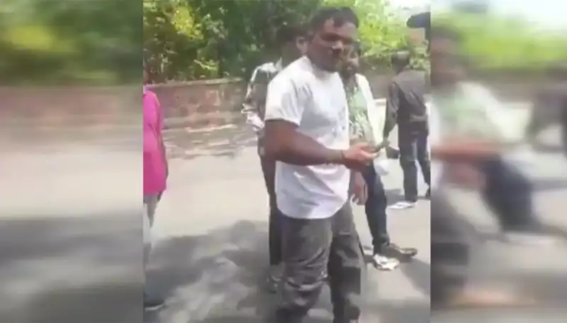 11A Yolcusunun Şoke Edici Anıları: "Biri Beni Yakaladı"