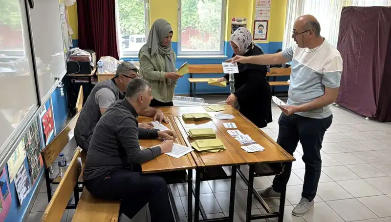 Türkiye Genelinde 405 Mahalle ve Köyde Yeni Muhtarlar Seçildi