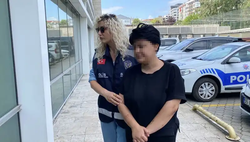 Korkunç Olay: Annesini 11 Yerinden Bıçaklayarak Hayatına Kıydı