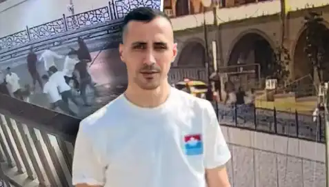 Taksim Meydanı'nda Kanlı Olay: Altı Kişi Birini Döverek Öldürdü!