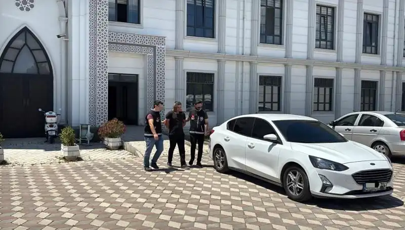 Kocaeli'de Şok Cinayet: Katil Zanlısı Hızla Yakaladı ve Tutuklandı!