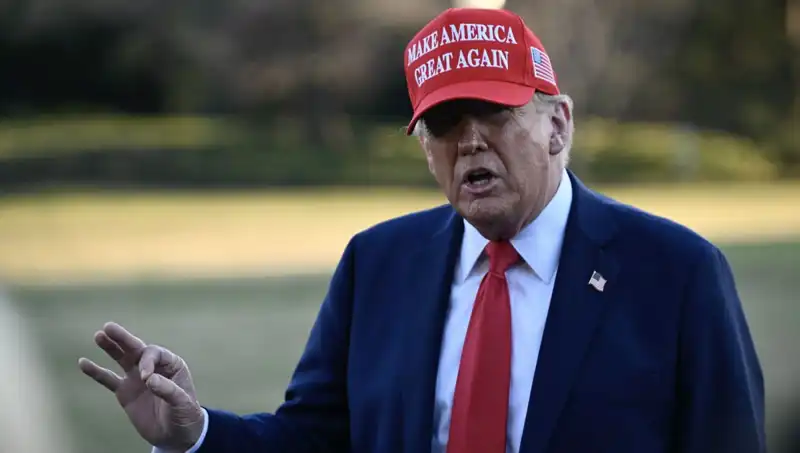 Trump’tan Kendisi İçin Övgü Dolusu Sözler: Ukrayna Krizi ve Savaş Endişeleri