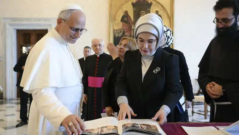 Emine Erdoğan, Papa Leo ile Gazze İçin Tarihi Buluşma Gerçekleştirdi