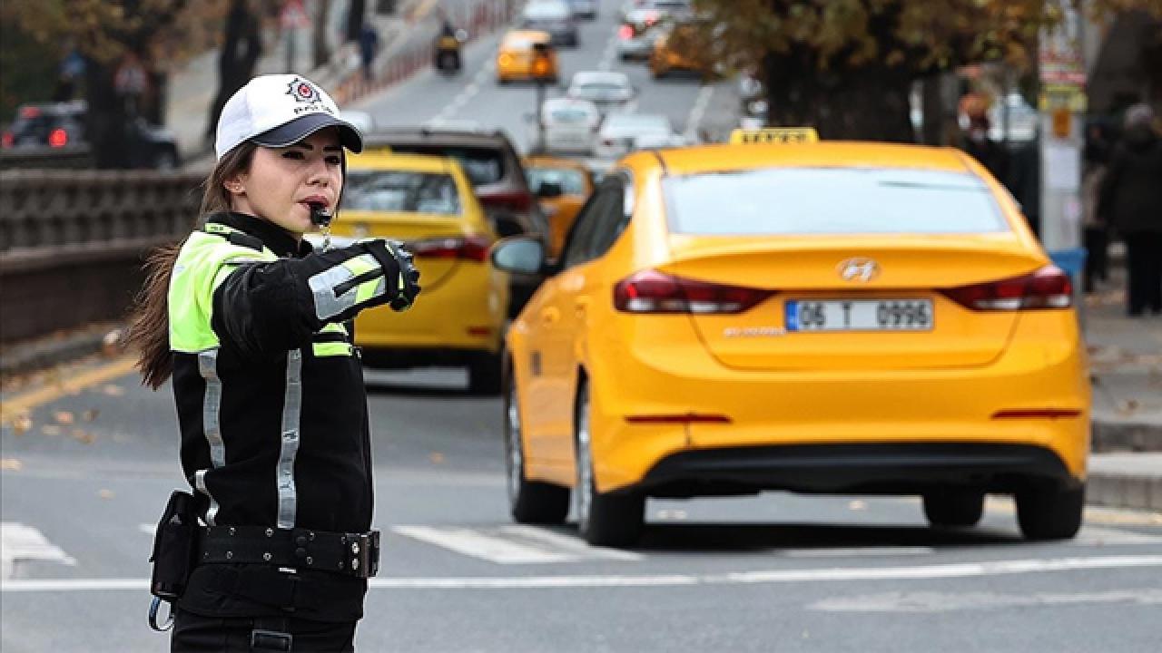 Ankara'da Trafiği Etkileyecek Yollar Kapatılıyor