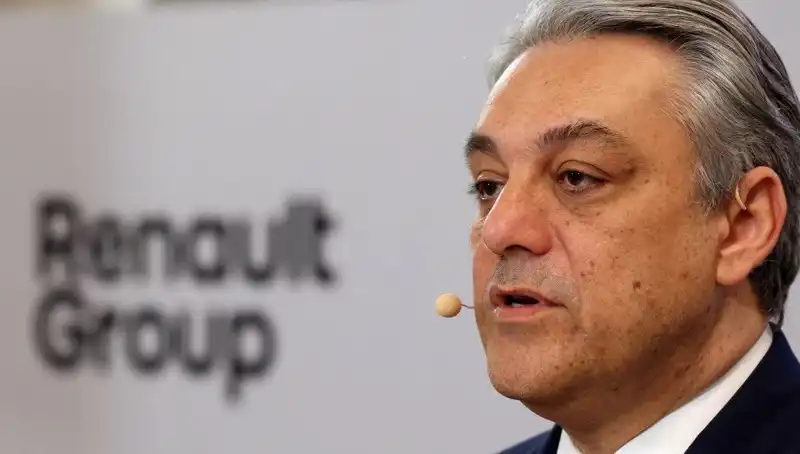 Renault’da Şok Etkisi Yaratan Üst Düzey İstifa ile Yeni Dönem Başlıyor