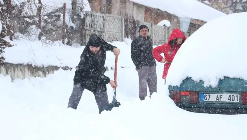 14 Nisan’da Okullar Tatil Mi? Kar Tatili Hakkında Tüm Detaylar