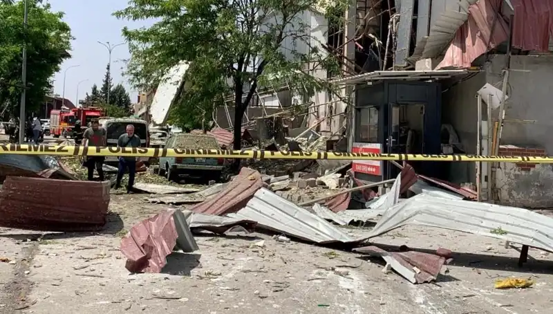 Gaziantep'te Fabrika Patladı: Çok Sayıda Yaralı ve Korku Dolu Anlar
