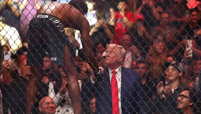 Donald Trump, Beyaz Saray Bahçesinde Tarihi Bir UFC Maçı Düzenliyor!