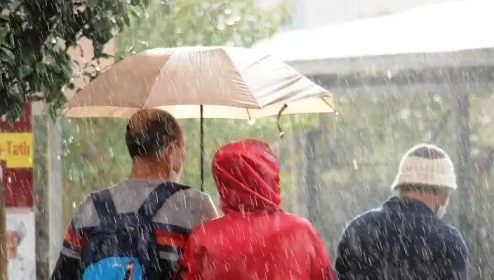 Aydın'da Şiddetli Sağanak Yağışa Dikkat! Meteoroloji Uyardı