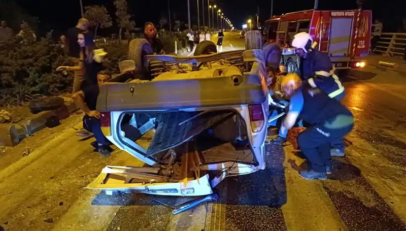 Kavşakta Feci Kaza: 7 Yaralı, 2'si Ağır Durumda Hastanede