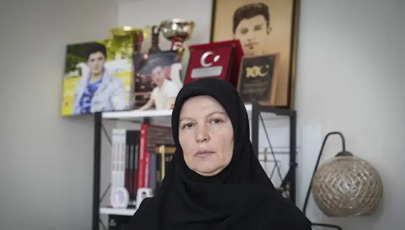 15 Temmuz'un Kahramanı: 16 Yaşındaki Şehit Mahir Ayabak ve Annesinin Bitmeyen Acısı