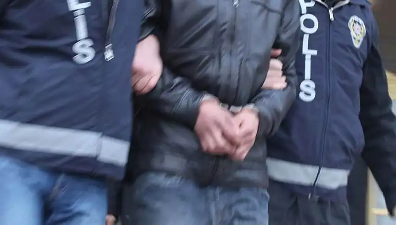 FETÖ’ye Yönelik Yeni Operasyon: Beş Kişi Gözaltına Alındı!