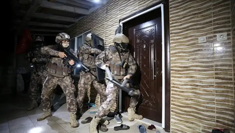 6 Suç Örgütüne Büyük Darbe: 158 Şüpheli Yakalandı!