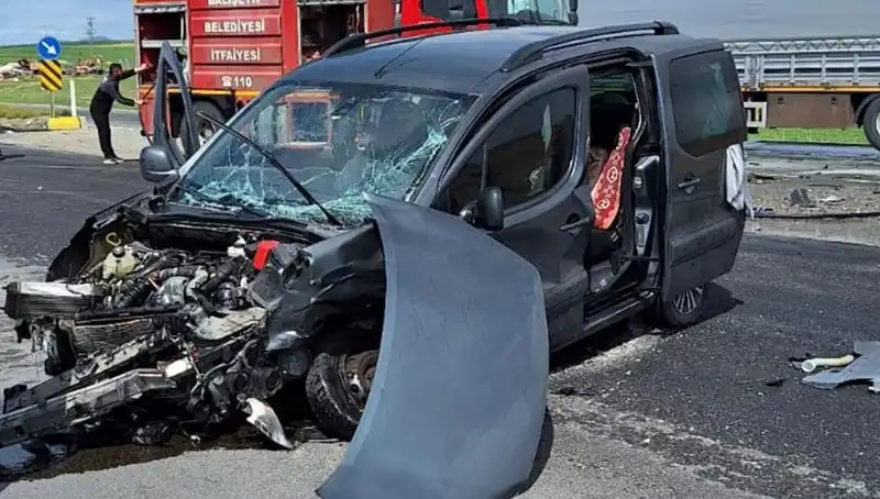 Ankara Yolunda Feci Kaza: 3 Kişi Yaralandı, Olay Yeri Kargaşaya Dönüştü