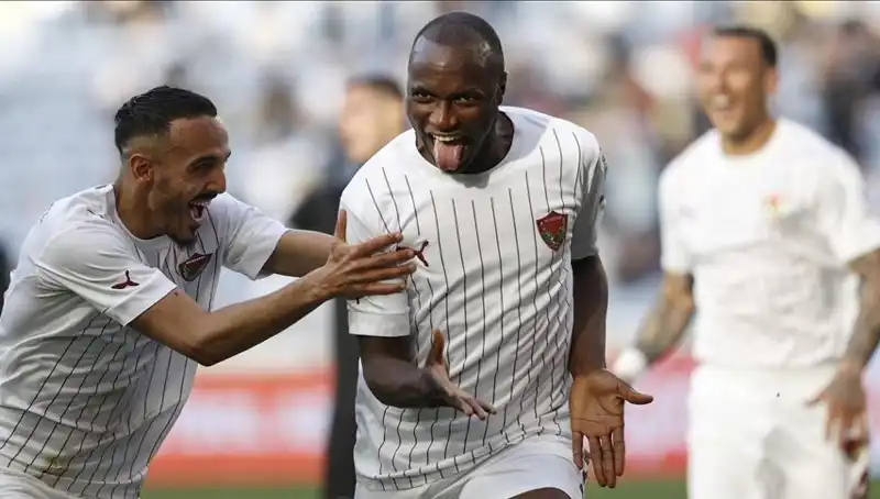 Süper Lig'de 36. Hafta Coşkusu: Hangi Ekipler Sahaya Çıkıyor?
