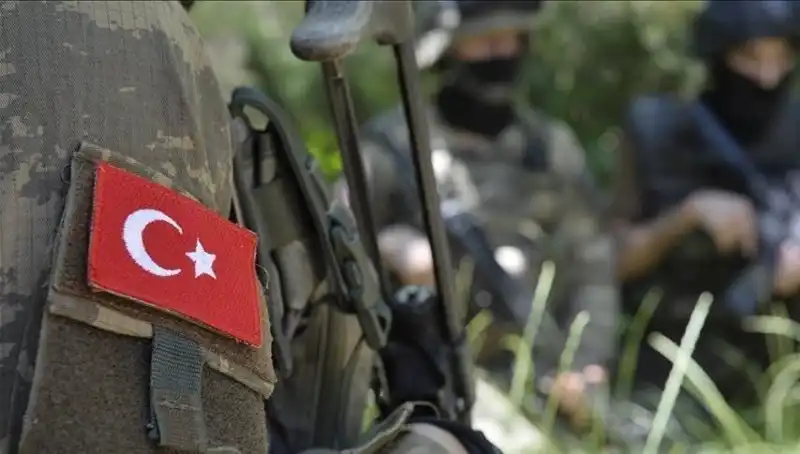Irak'ın Kuzeyinde Metan Gazı Zehirlenmesi: 12 Askerin Hayatını Kaybetmesi Derin Üzüntü Yarattı